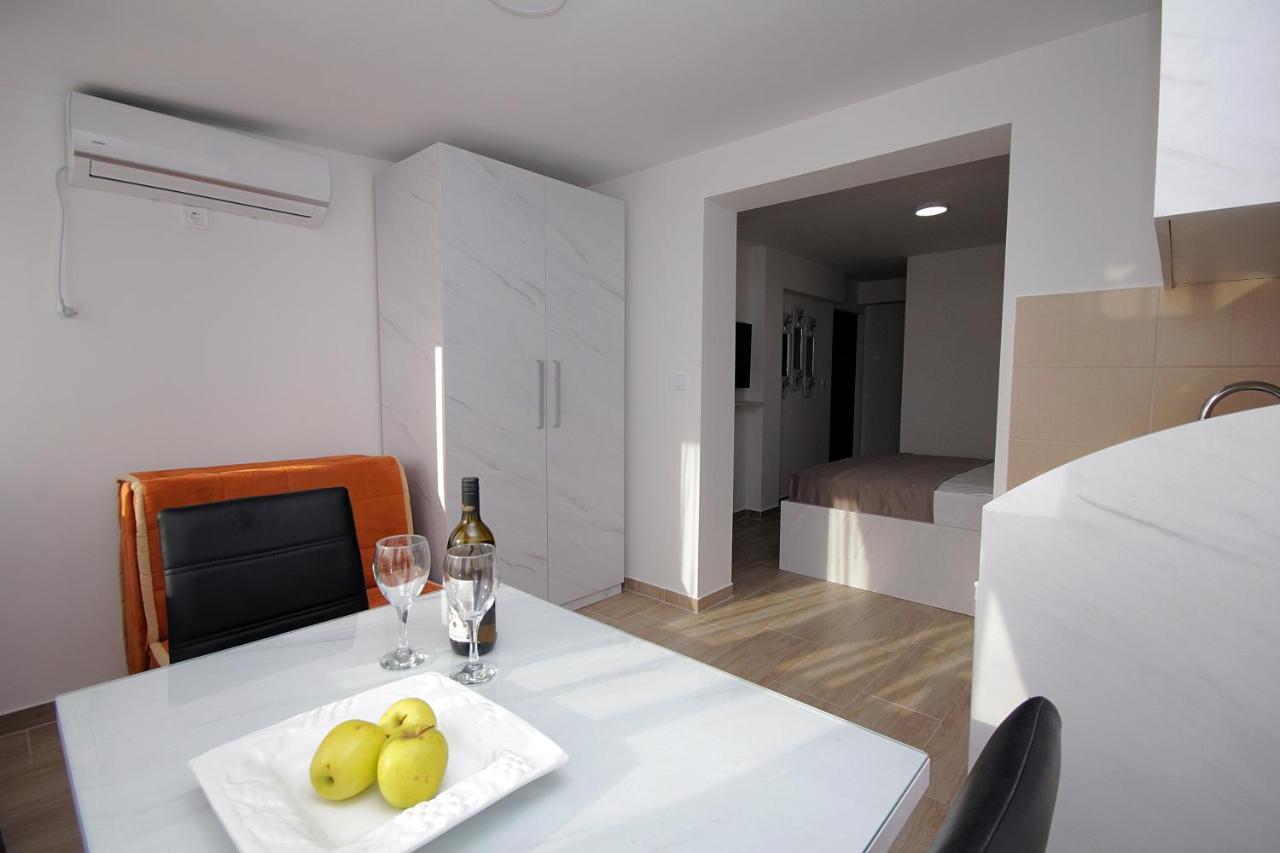 Apartments Residence Dj Petrovac Exterior foto
