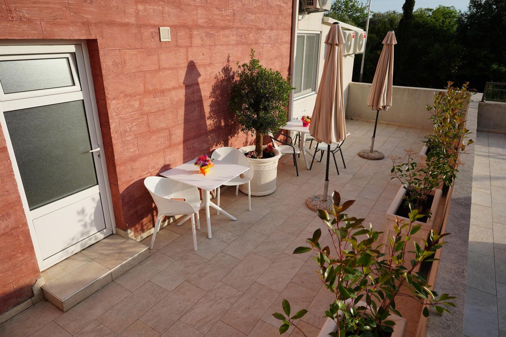 Apartments Residence Dj Petrovac Exterior foto